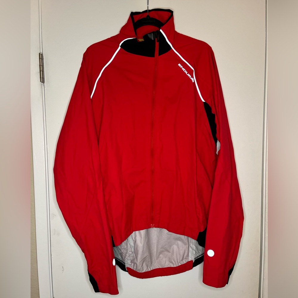 Red Endura Cycling Jacket Full Zip